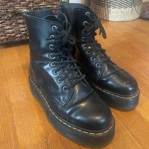 COPY - Dr. Martens Jadon Platform Boots
